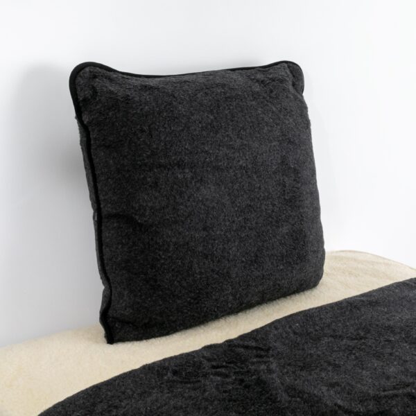 Merino Wool Pillow Black