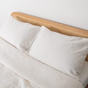 White Pair Of 100% Linen Pillowcases