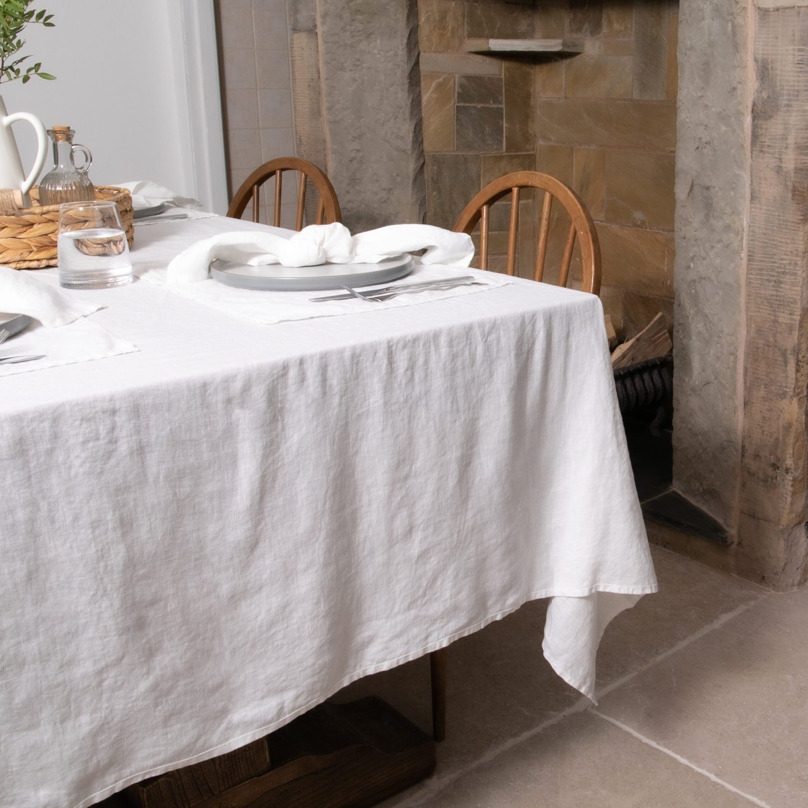 Dining room with linen tableware