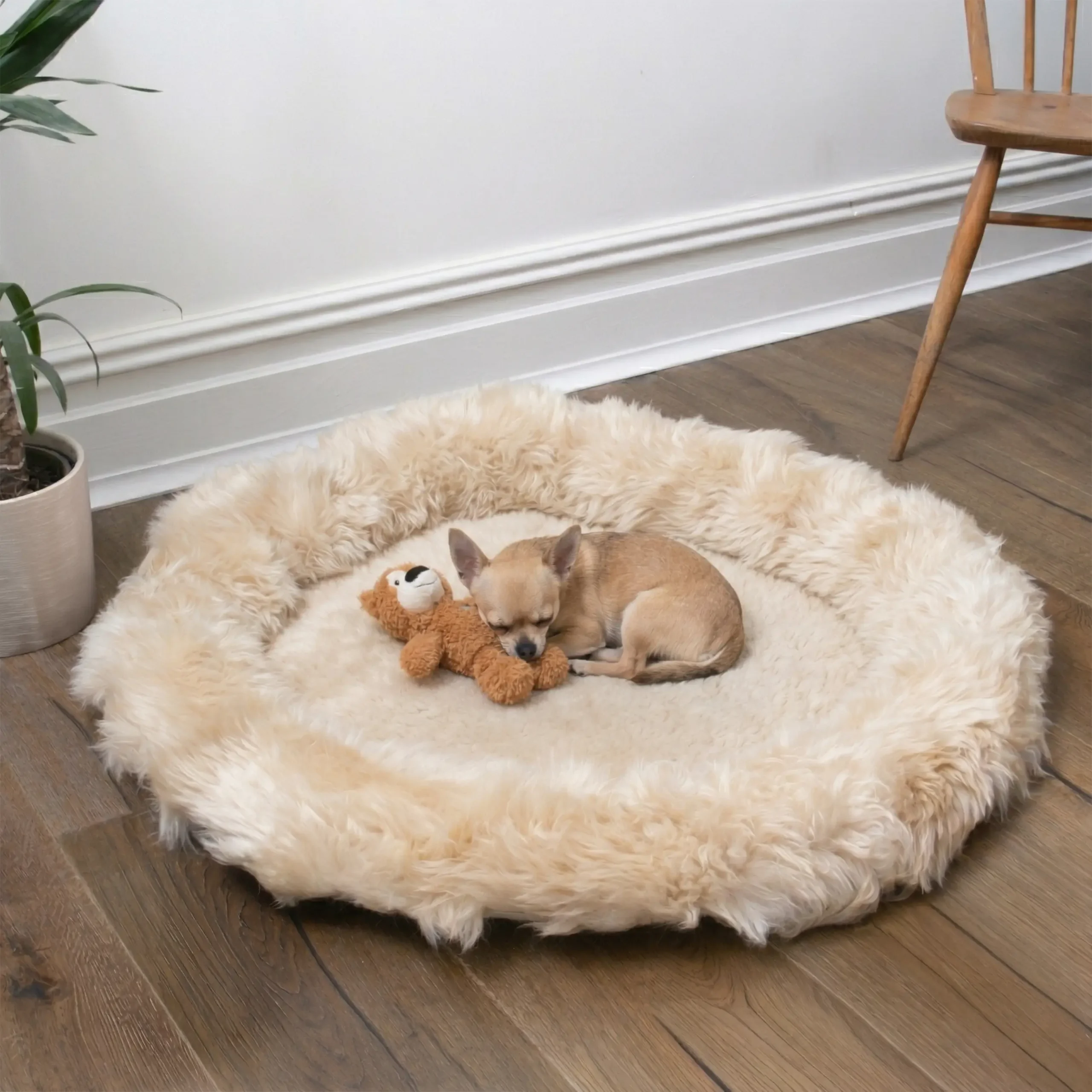 Large Sheepskin Pet Bed - 90cm - Image 6